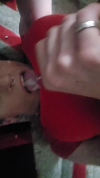 I Need Cummies in My Tummy