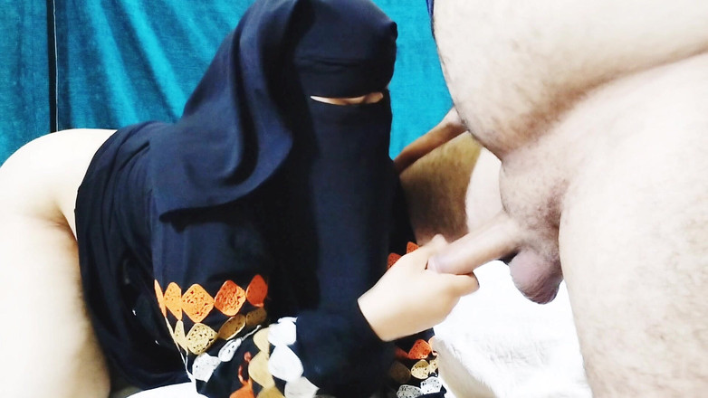 Ahmed and Samah: Sutradara kampus ngentot sama pembantunya