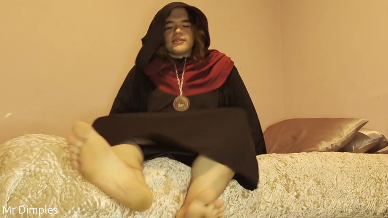 Mr Dimples: Bạn tham gia một giáo phái! - Chân JOI