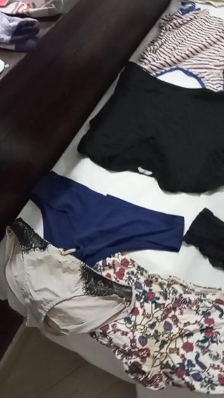 MelanieR: Vista rápida das roupas da minha garota