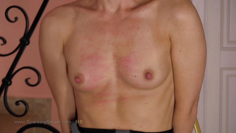 Spanking Server: Sasha malý bič na prsa