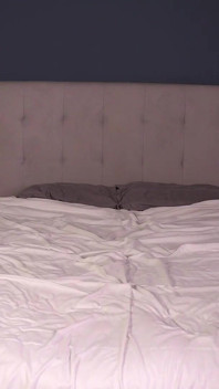 Jessica의 버건디 드레스