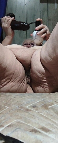 Sneaking Fucking Stepmommy While Stepdads in the Other Room