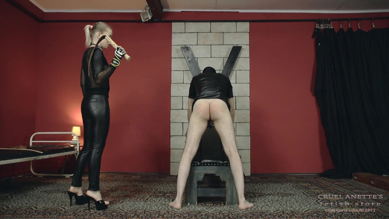 Cruel Anettes fetish world: Spanked without mercy