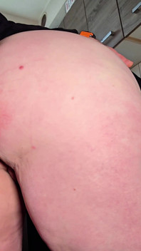 Stepmom with a Great Ass Takes Me to the Edge - I Don't Stay Long