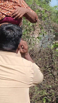 कॉलेज जोड़े आउटडोर चुदाई का आनंद ले रहे हैं