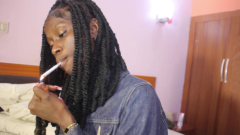 It x bush: Stretching Her Out with 3 Big Dicks She Invited