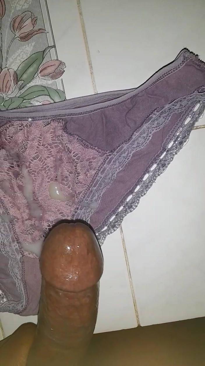 Black guy: Masturbándose s8 e7