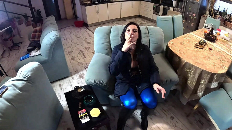 MilfyCalla: Fumar mamada, cameltoe provoca y doble semen en mi blusa 331