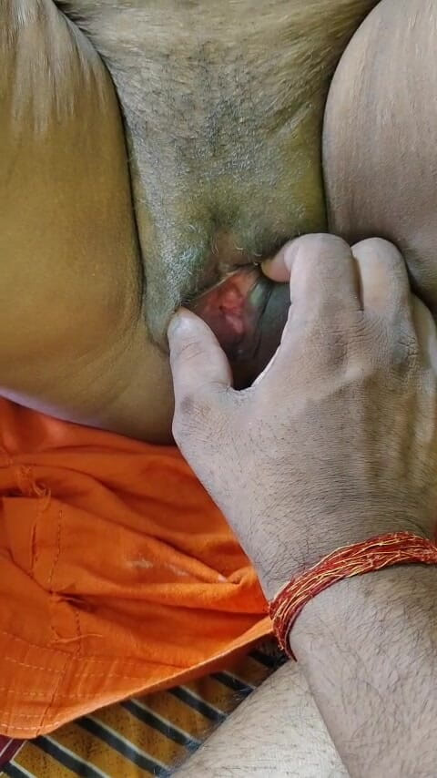 FULLMJEDETI: tante seksi india dientot habis-habisan sampai mengerang keenakan