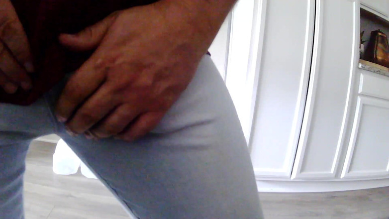 Dick Pants: 私のブルージーンズの膨らみダンス