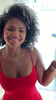 Latina Gostosa Fudendo Gostoso No Pelo
