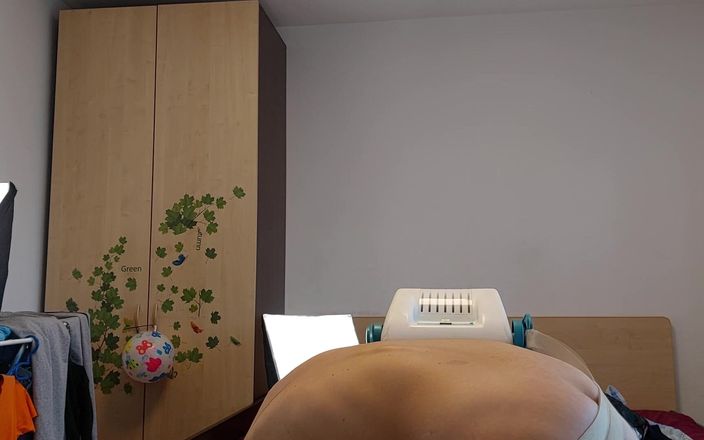 Mirsur: Esposa caliente se masajea a sí misma, coño peludo, tetas...