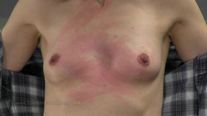 Spanking Server: Luca Bella breast whip
