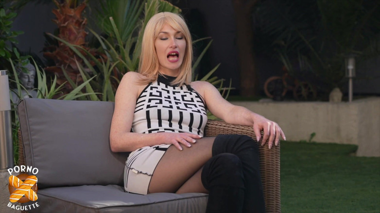 Porno Baguette: Atemberaubende blonde MILF, Priscilla fickt zum ersten mal vor der...
