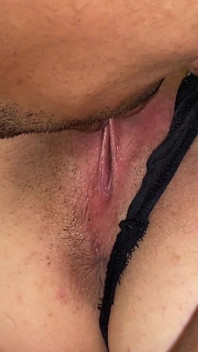 흑인 대물 자지에게 따먹히는 바람난 남편 마누라