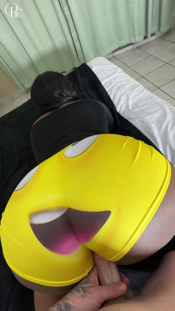 BootyClapper187: White Guy Cums on a Big Ass Black Girls Clothes