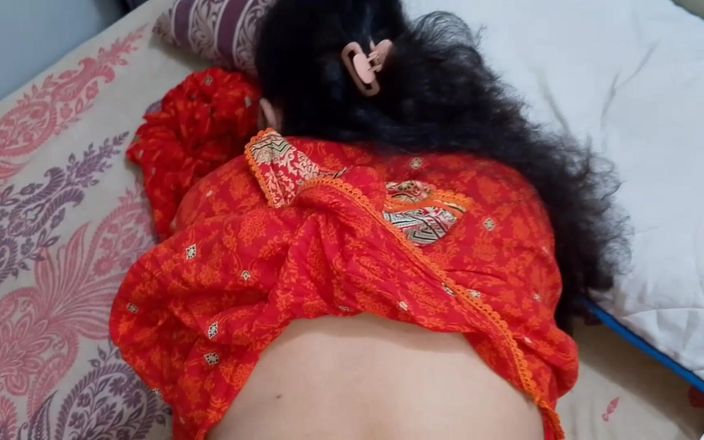 Queen beauty QB: 힌디어 오디오 집에서 촬영한 섹스 비디오의 새엄마와 배다른 아들