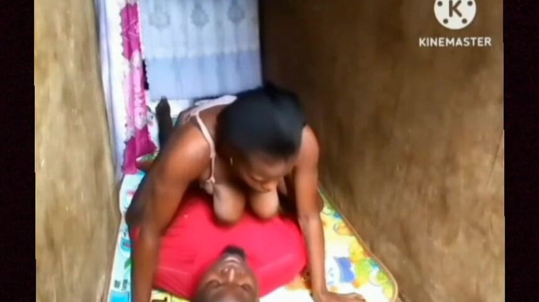 Pornsexlive: 她在操他之前给了我牛奶
