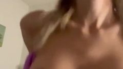April Love-wild&#039;s Bedroom Attraction