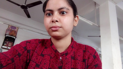 Delhi Boy World: Hintli desi kız instagram gerçeklerinin tadını çıkarıyor