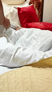 Cha dượng đã rời bỏ con dâu của mình khi bà bị ảnh hưởng của y học.