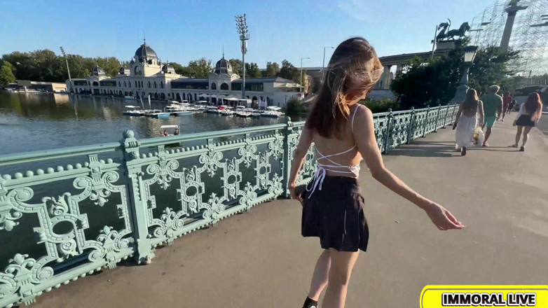 Immoral Live: POV čtyřka po jízdě na lodi s Miou Mia a Megan...