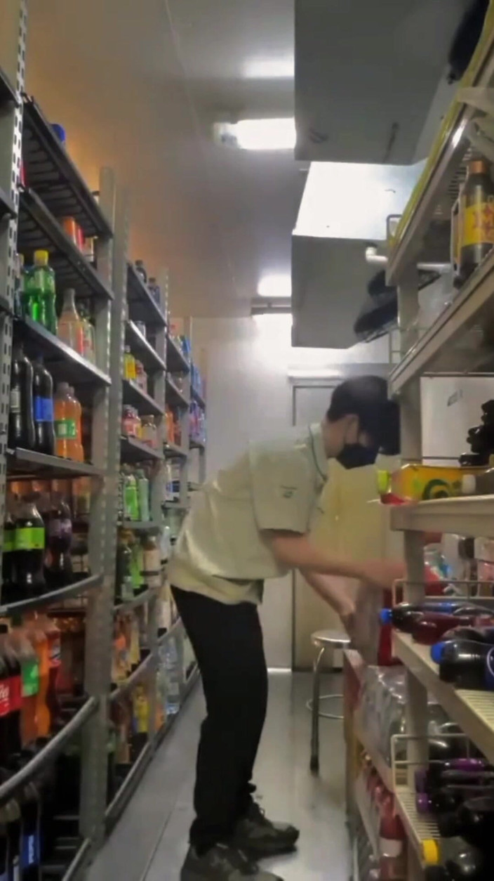 Louswee: Shopping rilassato, pensieri birichini