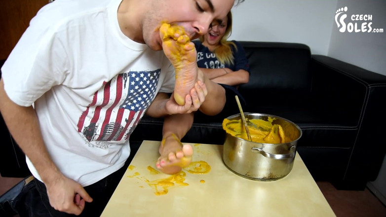 Czech Soles - foot fetish content: Eating his lunch from Megan's sweaty feet