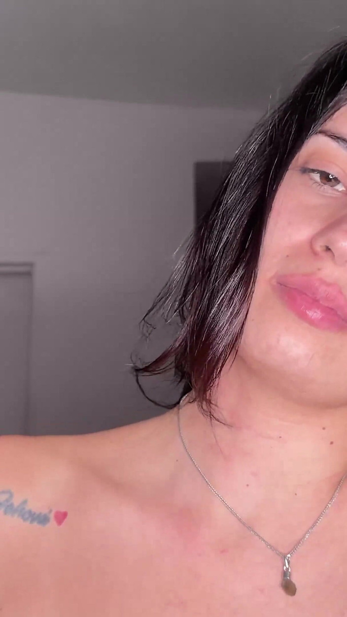 Victorialeon: O que você está fazendo, achei que você fosse meu...