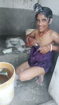 La Figa Di Mia Sorella È Stata Vista Mentre Faceva Il Bagno.