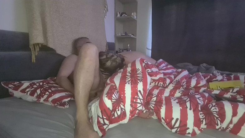 Anal Fetish Couple: Amatör kolay sikiş, seksi orta yaşlı seksi kadın deliklerini sikebilmesi...