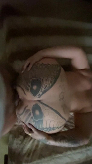 MzKiTTy91: Big ass pawg Milf wife takes backshots