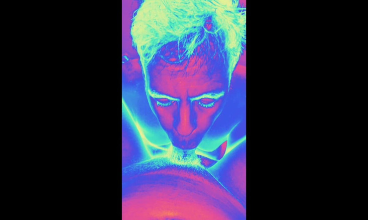 Ladyboy Karl: Ladyboy chupa