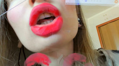 Rarible Diamond: Kamu di bawah bibir merahku