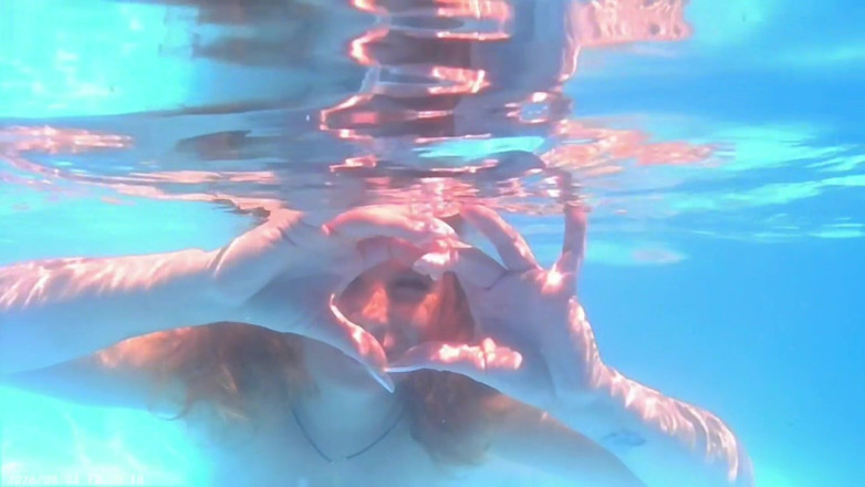 Sexy_Emeli: Outdoor Pool