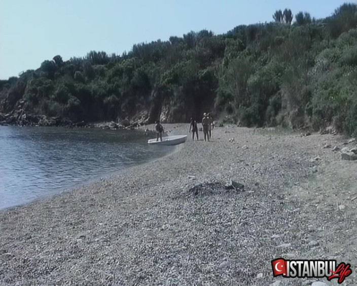 Istanbul life: Un turc excitat îmi fute pizda la plajă