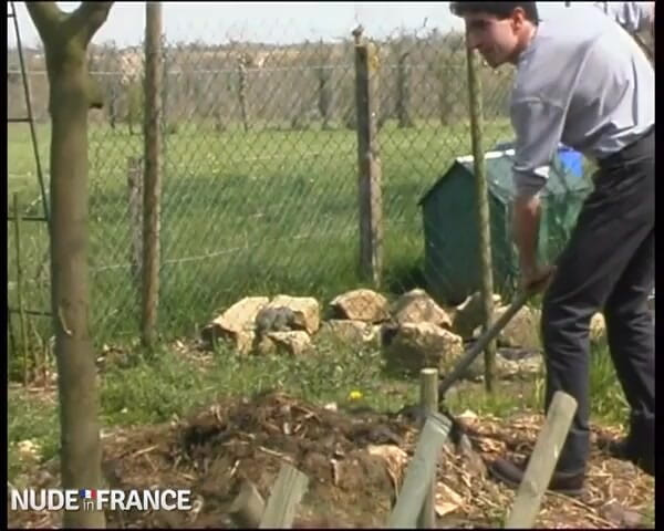 La France a Poil: Hairy Mature Cougar Gets Banged and Facialized by the Young...