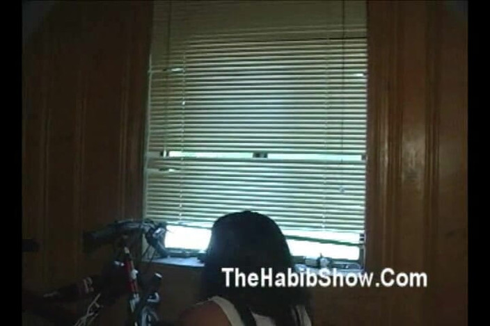 The Habib Show: Curvă cu glugă Fifi și căsătorită mascată, videoclip complet