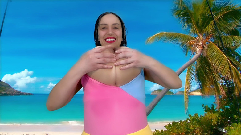 VeeVee Vixen: Seins énormes huilé et trait