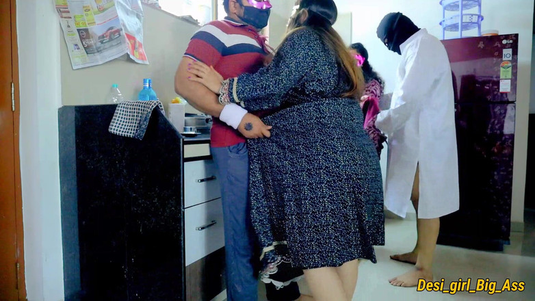 Nadiya: Sexo a quatro quente na cozinha