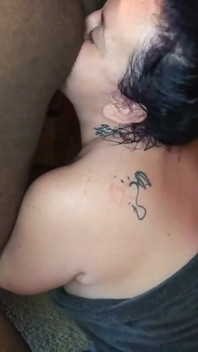 Fresh Out ve sprše Mezirasová anální pojídačka zadků rimming creampie