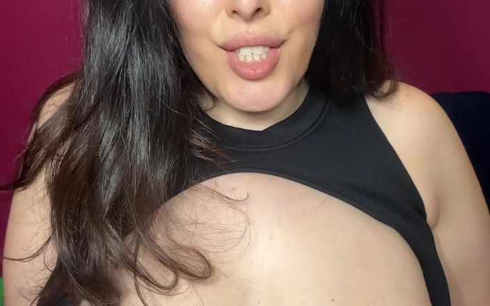 Young_strawberry: Provocar você com meus peitos grandes, eu quero seduzi-lo