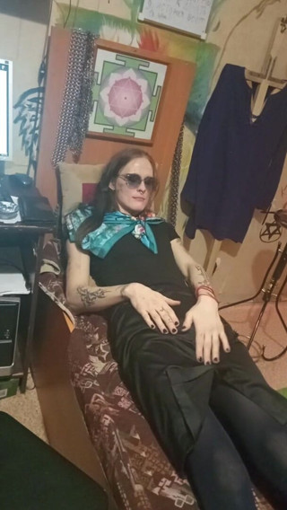 Rainbowdracat: Sweet shemale jerking