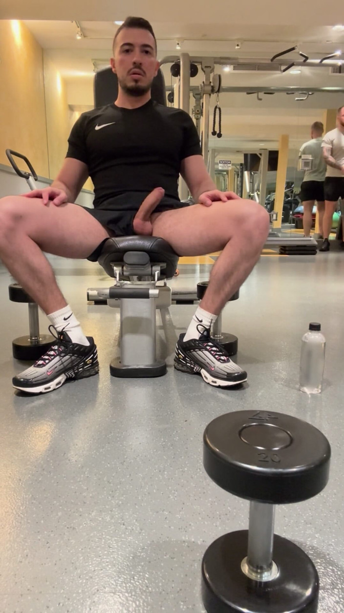 Lucas MBoy: Gym Public Jerk off and Training