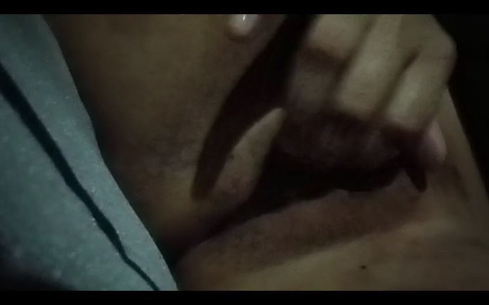 Hot-bhabhi-7668: Ditalino e mostra le sue tette