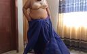 Aria Mia: Palestine de 62 ans, une belle mamie sexy porte un sari...