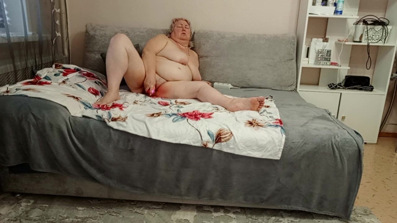 Zona901: Šťavnatá fleshy kundička a velký zadek a obrovské kozy macechy