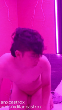 Lindo Twink Abre Su Culo Para Recibir Verga De Hetero Confundido