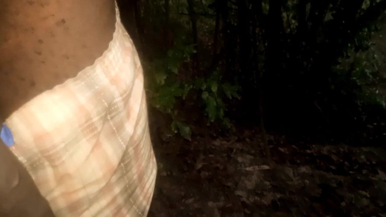 Judith xxx: Love Hard'i deniyor